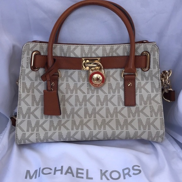 Michael Kors Handbags - Michael Kors bag